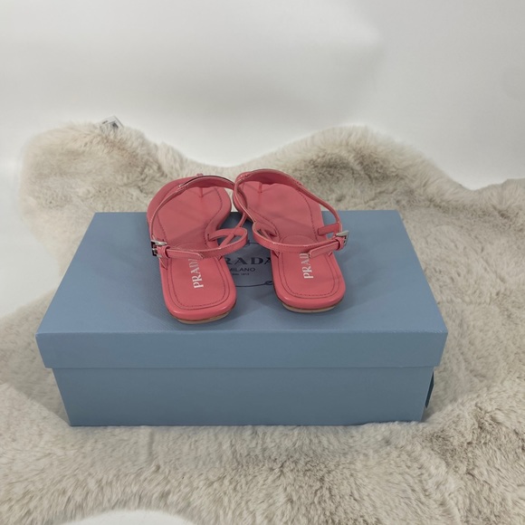 Prada Petalo Patent Leather Thong Sandals - Picture 5 of 6